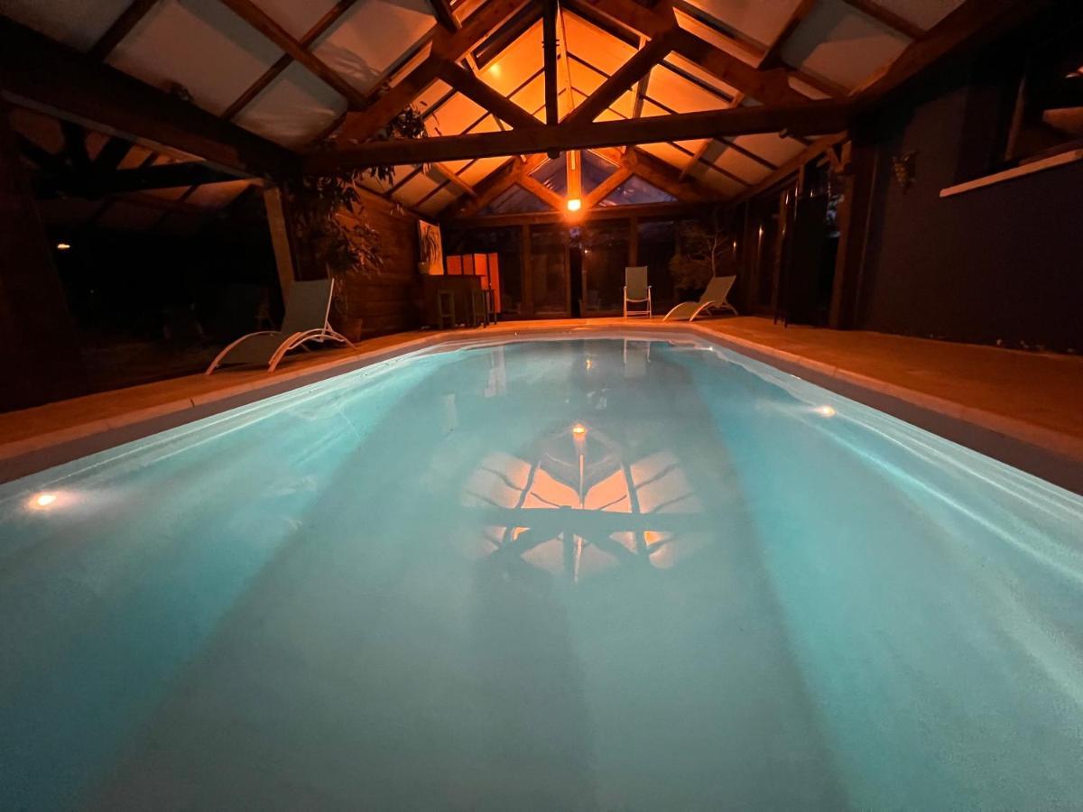 Maison Avec Piscine Et Sauna A Vire Екстериор снимка