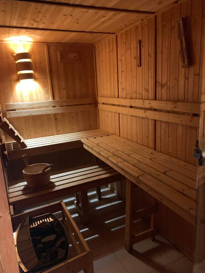 Maison Avec Piscine Et Sauna A Vire Екстериор снимка