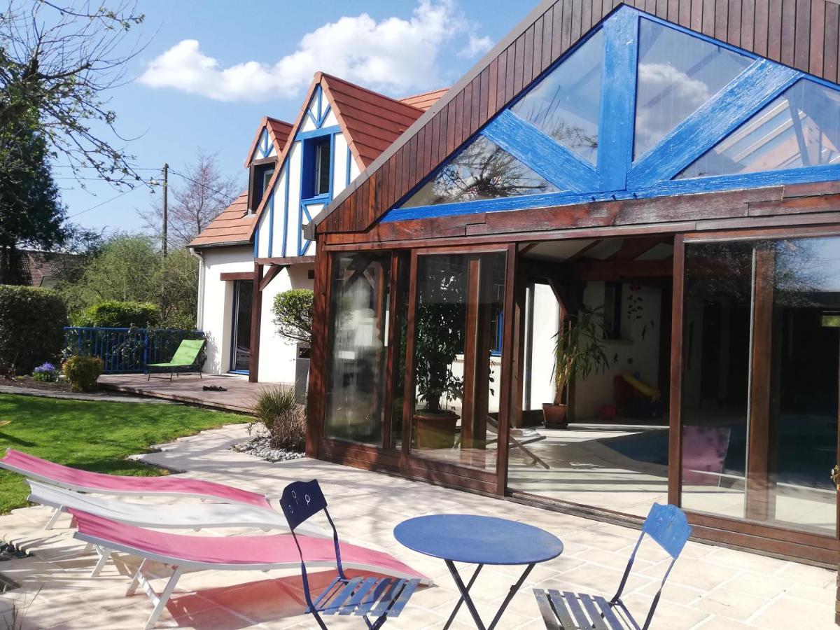 Maison Avec Piscine Et Sauna A Vire Екстериор снимка
